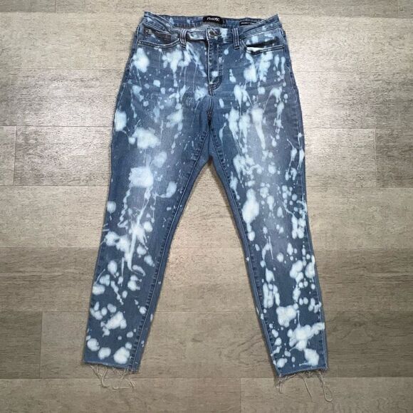 Nanette Lepore Gramercy Skinny Jeans Raw Cut Hemline Bleach Upcycled Women’s 8 - Picture 2 of 9